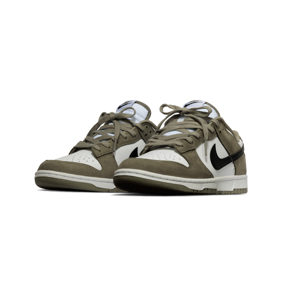 NIKE DUNK LOW ‘LIGHT ARMY BLACK-WHITE’