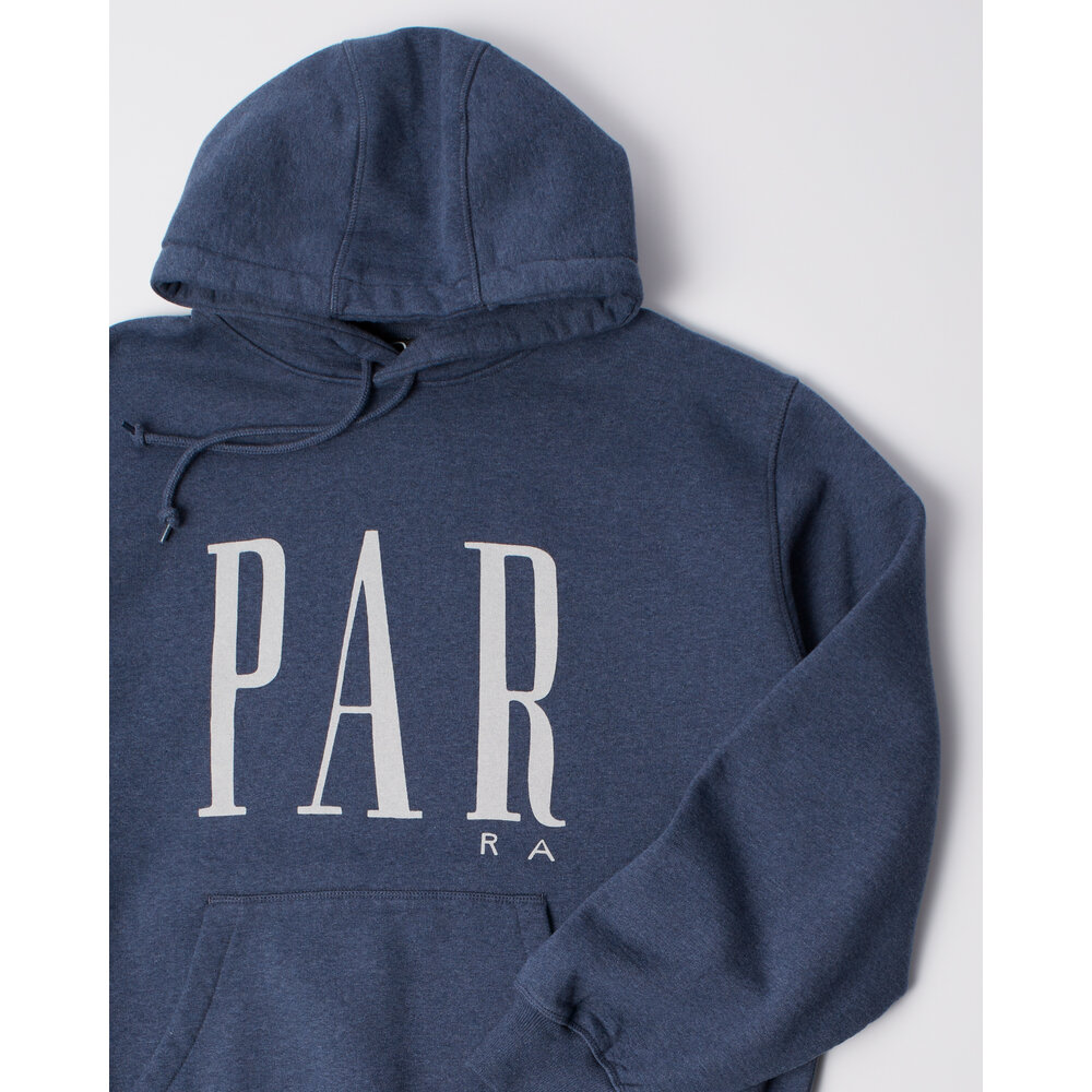 BY PARRA GAPPED HOODED SWEATSHIRT ‘BLUE’