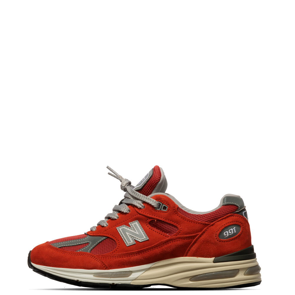 NEW BALANCE 991 V2 ‘GRENADINE FIRE WHIRL’