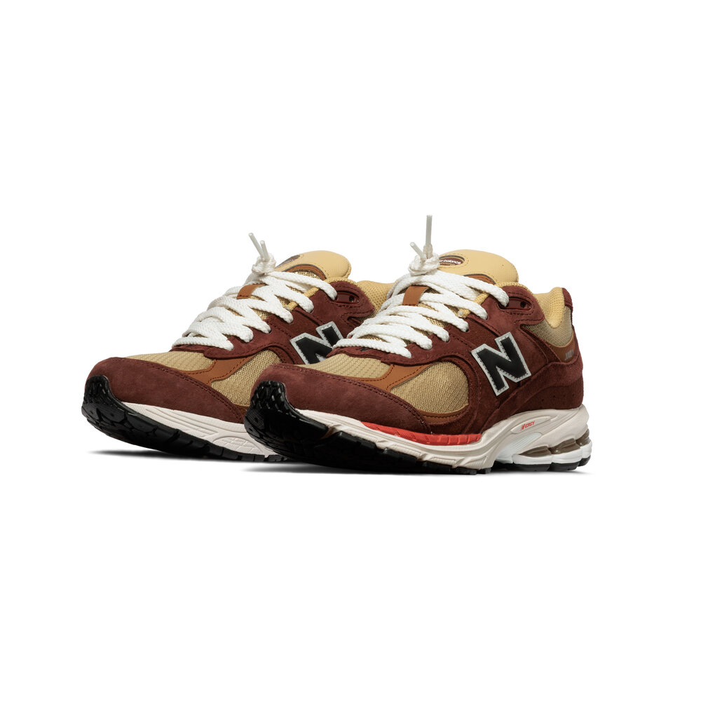 NEW BALANCE 2002