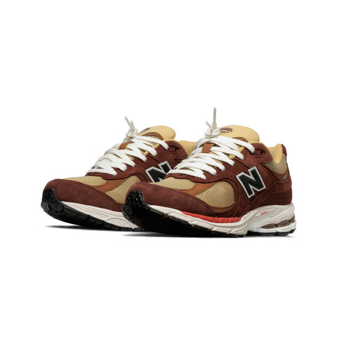 NEW BALANCE 2002