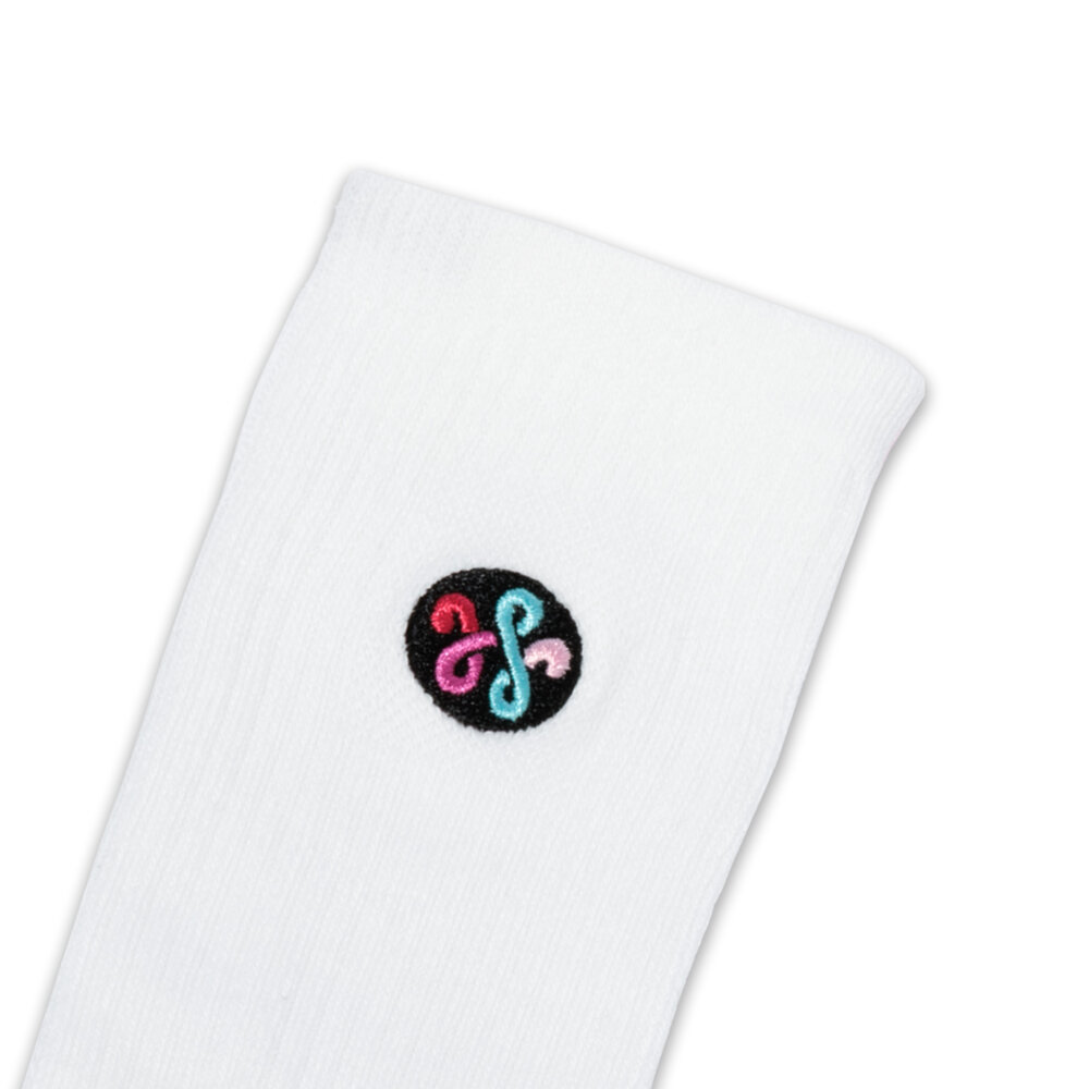 WOEI WOEI PATCH LOGO SOCKS ‘WHITE’ WOEI PATCH LOGO SOCKS ‘WHITE’