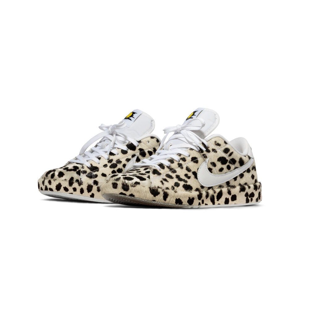NIKE TENNIS CLASSIC CS PRM CHEW DOG ‘WHITE BLACK’