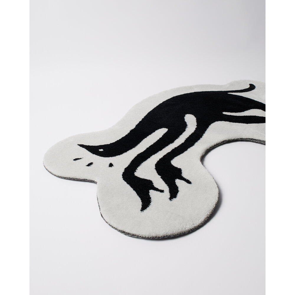 BY PARRA HIGH HEEL GLOVES TUFTED RUG