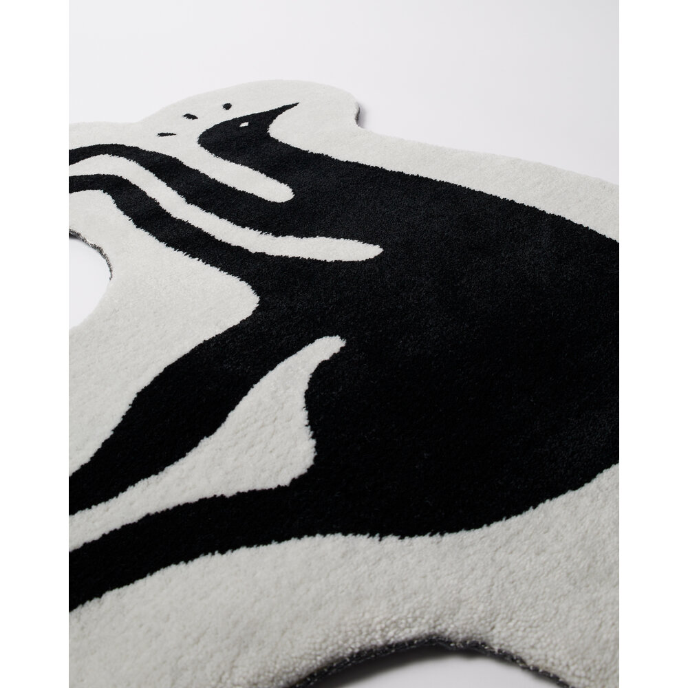 BY PARRA HIGH HEEL GLOVES TUFTED RUG