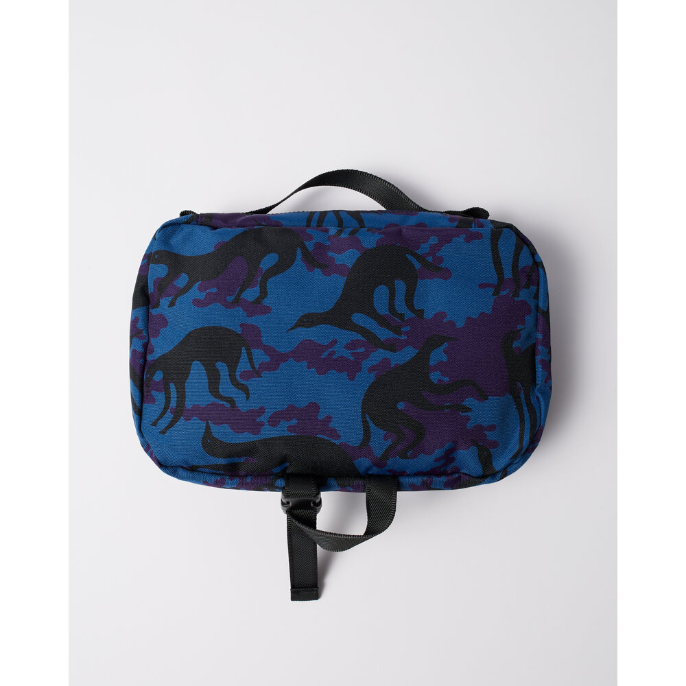BY PARRA BY PARRA PURPLE CAMO BEAST TOILETRY BAG BY PARRA PURPLE CAMO BEAST TOILETRY BAG