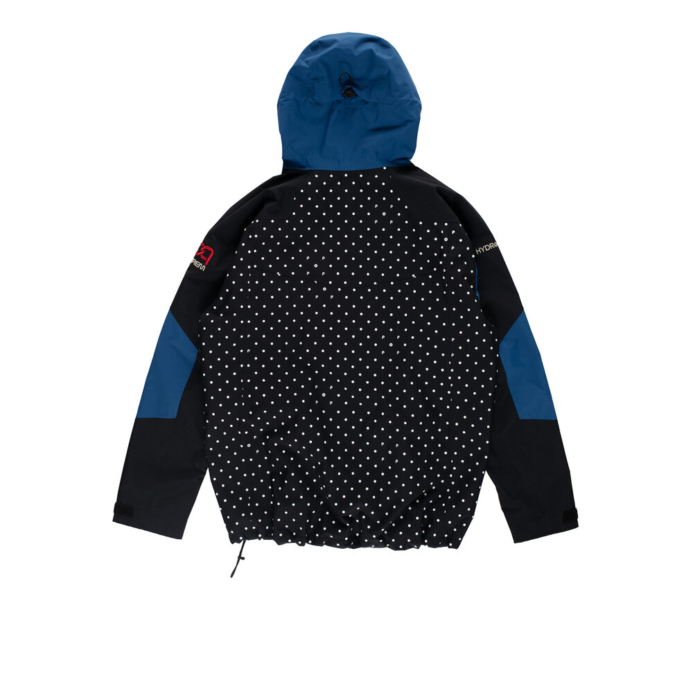 POP TRADING COMPANY POP & BERGHAUS KARA-SU 5000 M ‘BLACK/LIMOGES’ POP & BERGHAUS KARA-SU 5000 M ‘BLACK/LIMOGES’