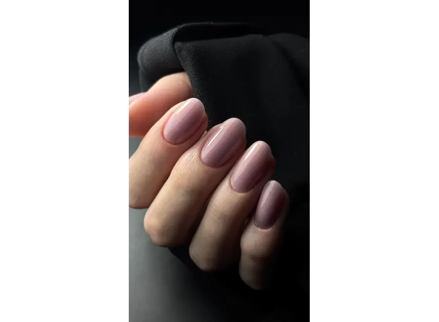 81 BIAP Barely There