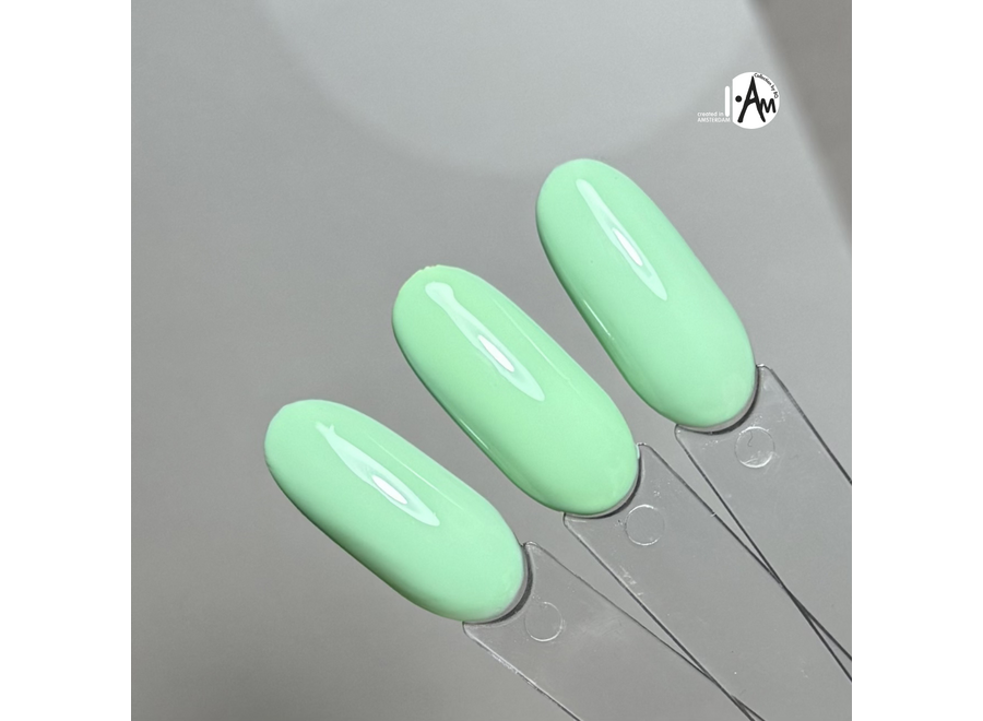 I.Am by BO. Soak Off Gel Polish #142 Fern Lush (15ml)