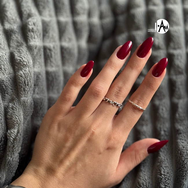 I.Am Soak Off Gel Polish #052 Garnet (7ml)