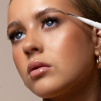 VANI-T Sculpt & Define Brow Pencil