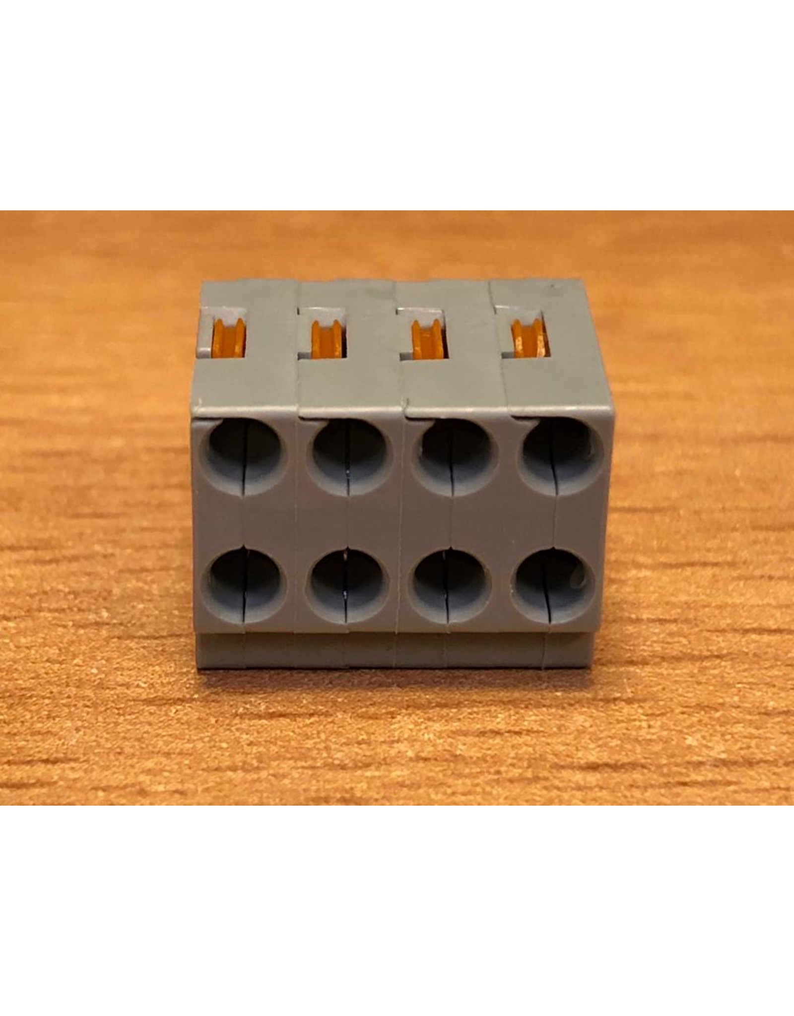 CANbus connector Larnitech Nederland BV