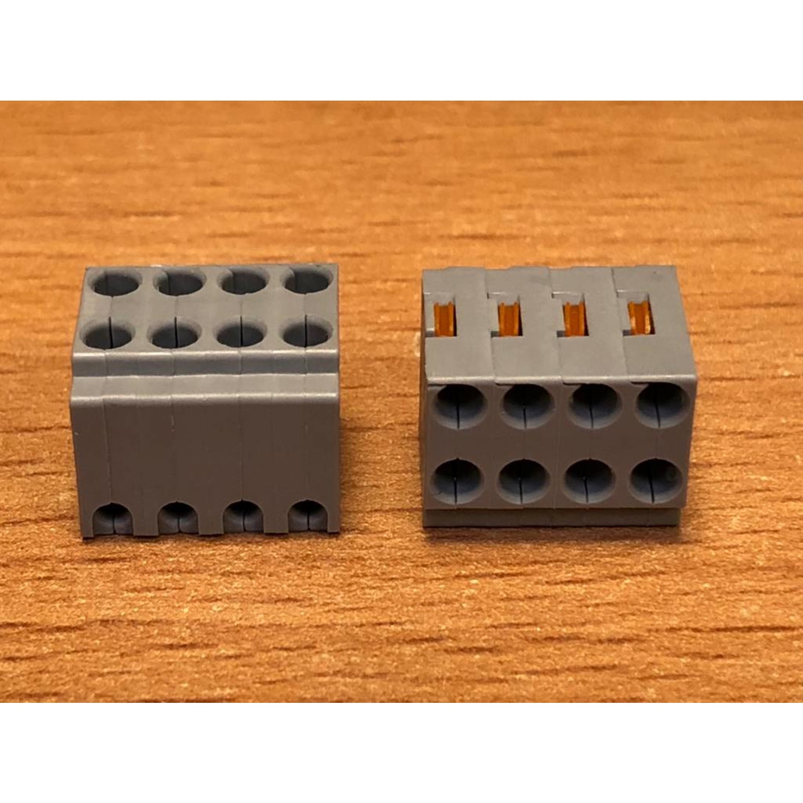 Larnitech CAN-bus connector - please order always some additional CAN-bus connectors!