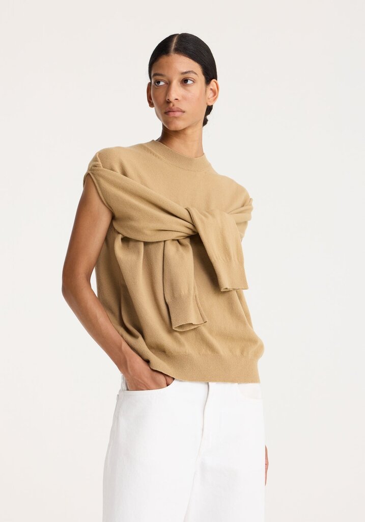 Róhe Róhe // Crew neck with open armhole