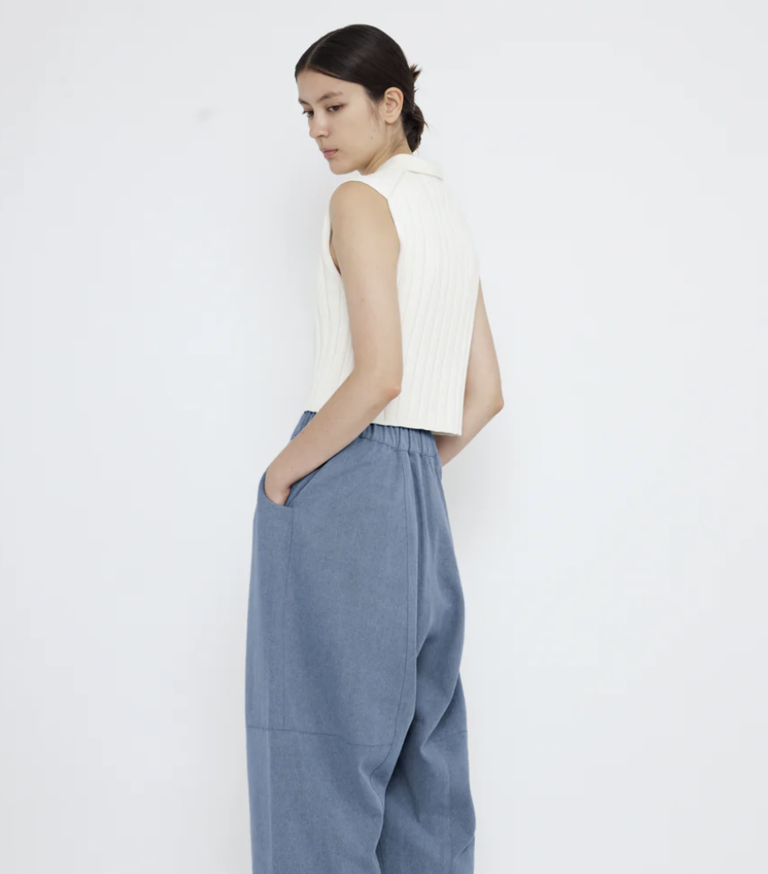 7115 7115 // Collared Ribbed Vest