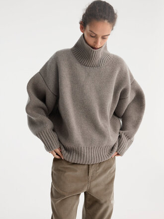 Róhe Sculptural compact turtleneck Róhe Sculptural compact turtleneck