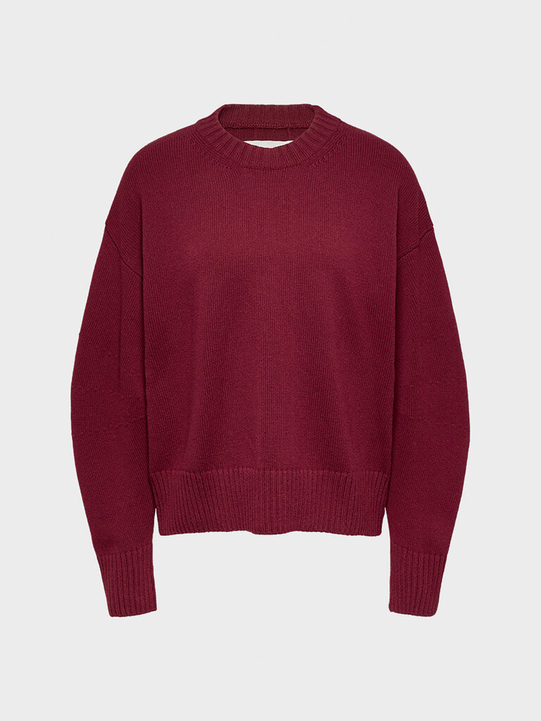 Caes Caes // 0198 Curved sleeve regular fit sweater
