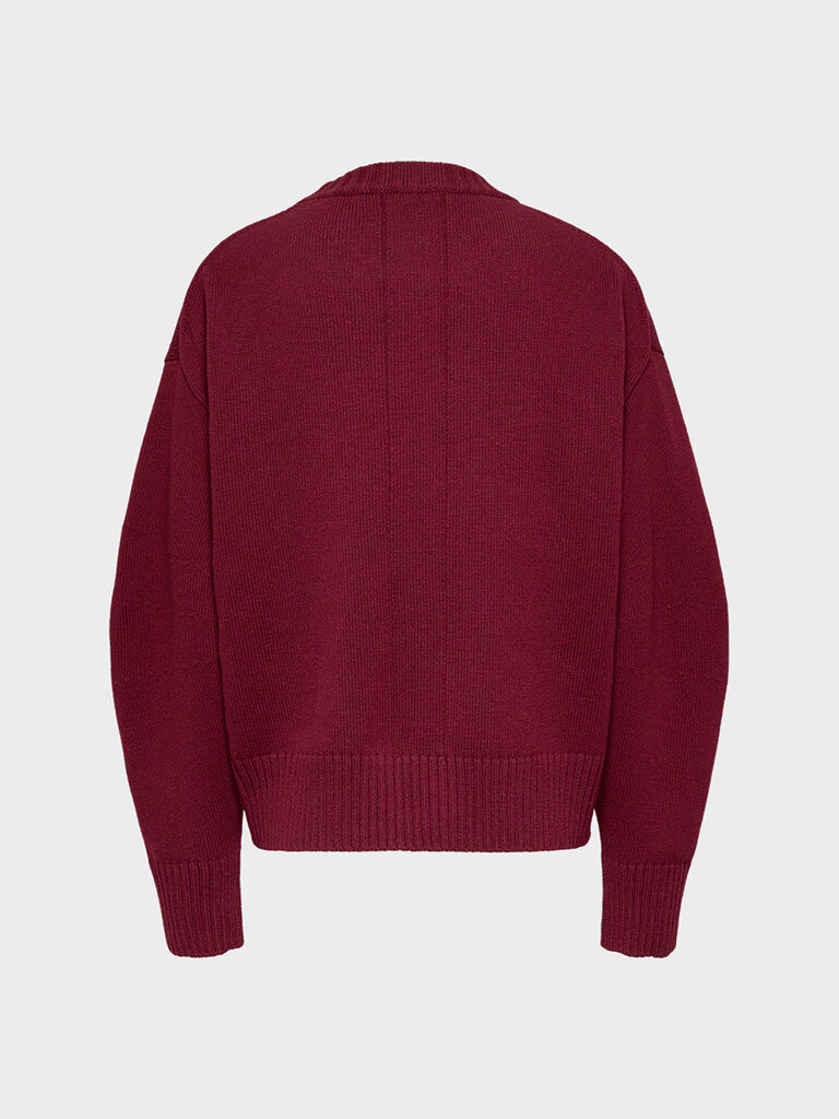 Caes Caes // 0198 Curved sleeve regular fit sweater