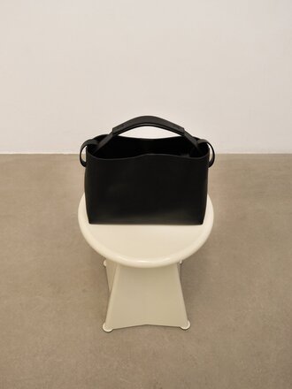 Flattered Hedda Mini