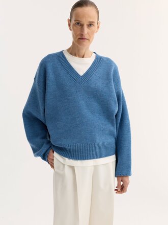 Róhe V-neck knitted jumper Denim Blue