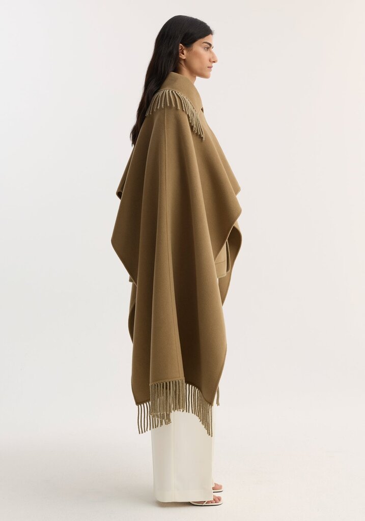 Róhe Róhe // Fringe poncho