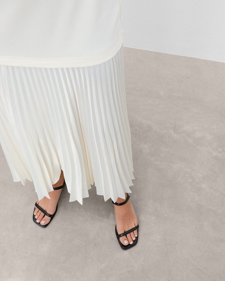 Flattered Flattered // Juno