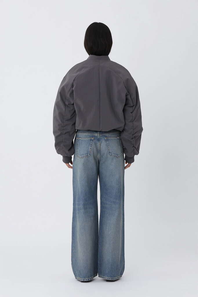 Won Hundred Won Hundred // Ola Bomber