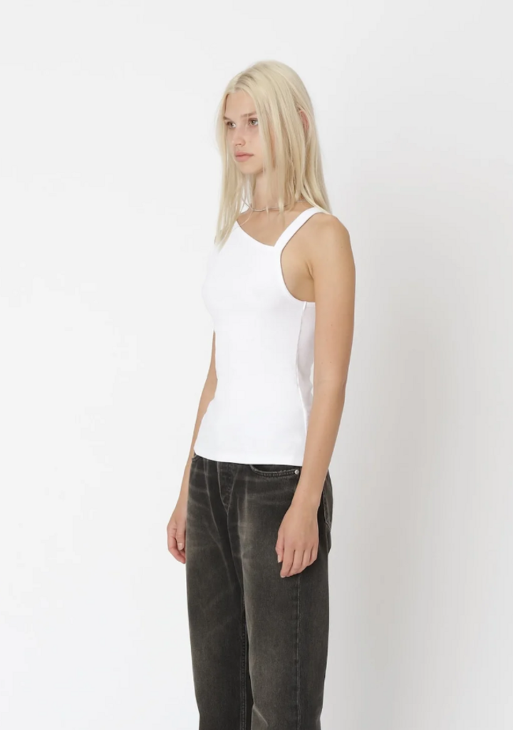 Won Hundred Won Hundred // Ami Top