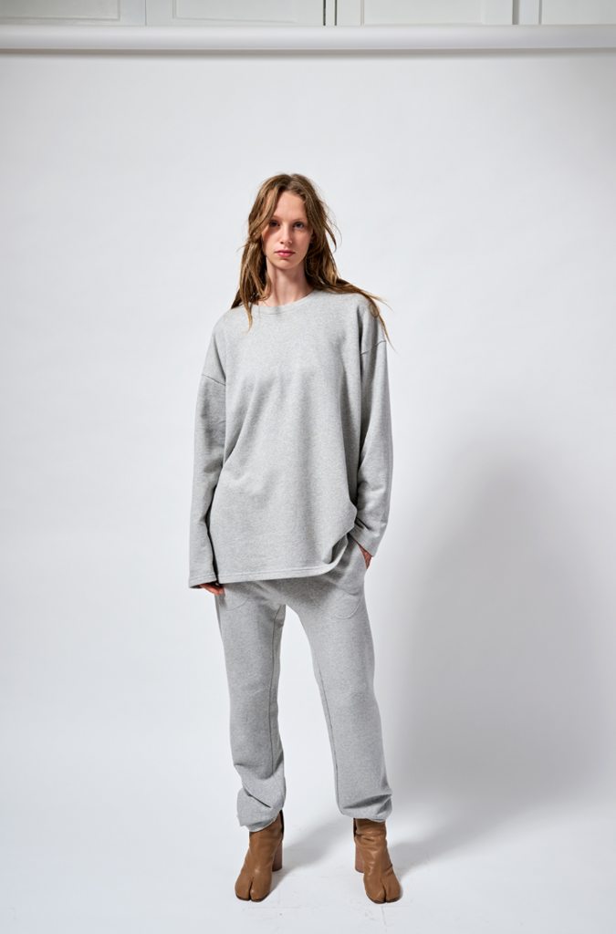 Monique van Heist MvH // Boy XL longsleeve Grey Sweat