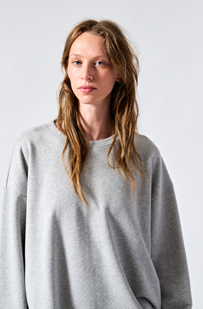 Monique van Heist MvH // Boy XL longsleeve Grey Sweat