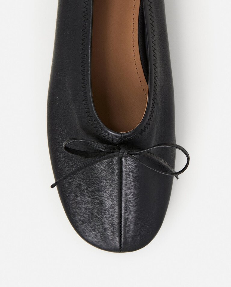 Flattered Flattered // Blaise Leather