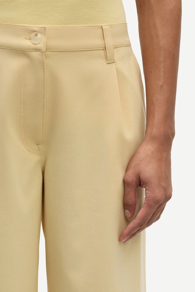 Samsoe Samsoe Samsoe Samsoe // Saharper pleat shorts