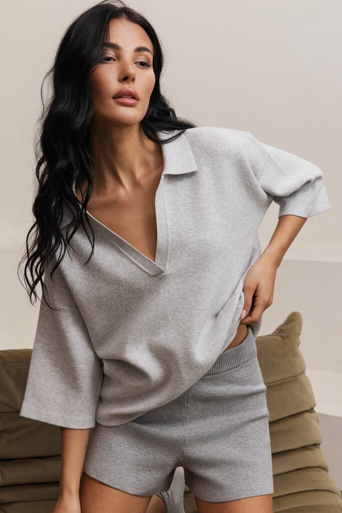 Lune Lune // Olly V Neck top