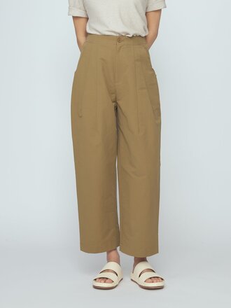 7115 Spring Pleated Trouser