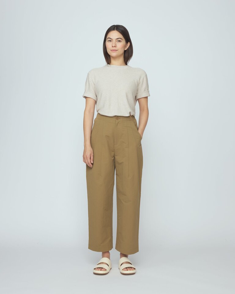 7115 7115 // Spring Pleated Trouser
