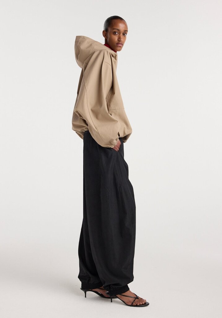 Róhe Róhe // Hooded anorak