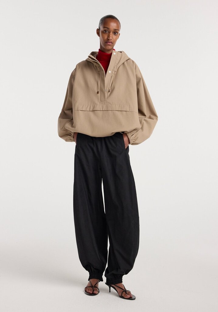 Róhe Róhe // Hooded anorak