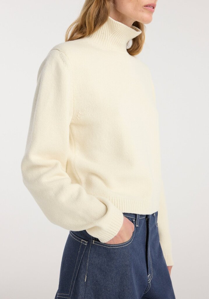 Róhe Róhe // Statement shoulder cropped turtleneck