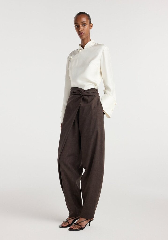 Róhe Róhe // Sarong knot trousers