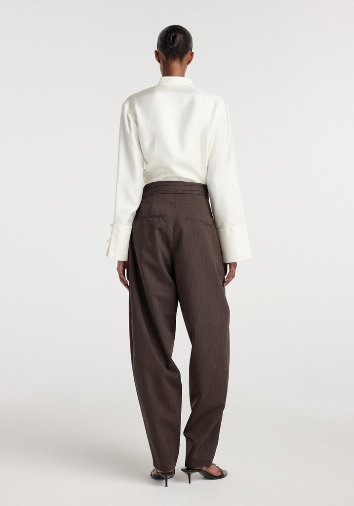 Róhe Róhe // Sarong knot trousers