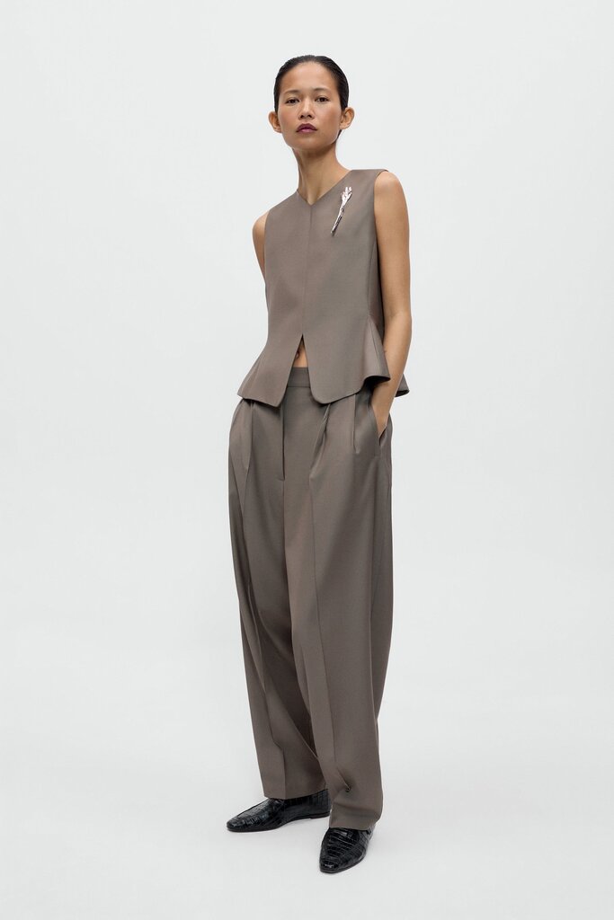 Cordera Cordera // Tailored Peplum Vest