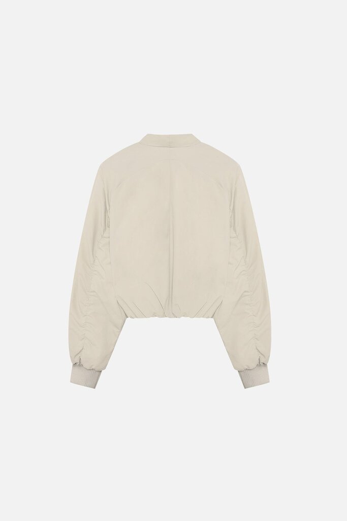 Won Hundred Won Hundred // Ola Bomber