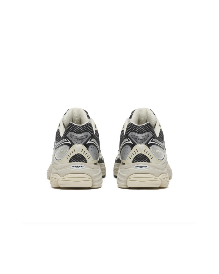 Saucony Saucony // Progrid Omni 9 Eggshell