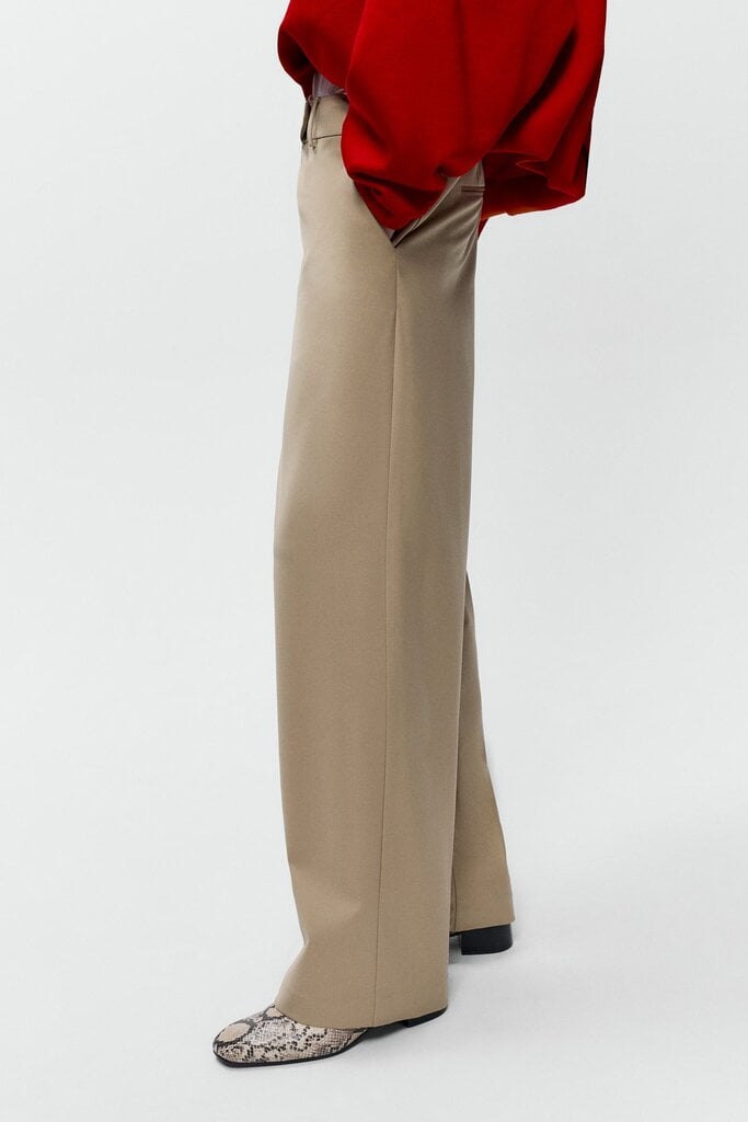 Cordera Cordera // Low Rise Pants