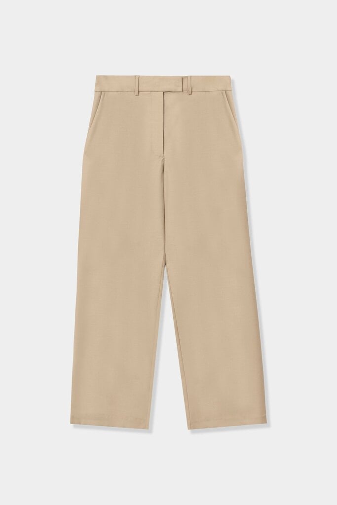 Cordera Cordera // Low Rise Pants