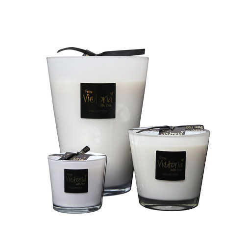 Victoria with Love Glossy White Small Scented Candle Victoria with Love Glossy White Small Scented Candle