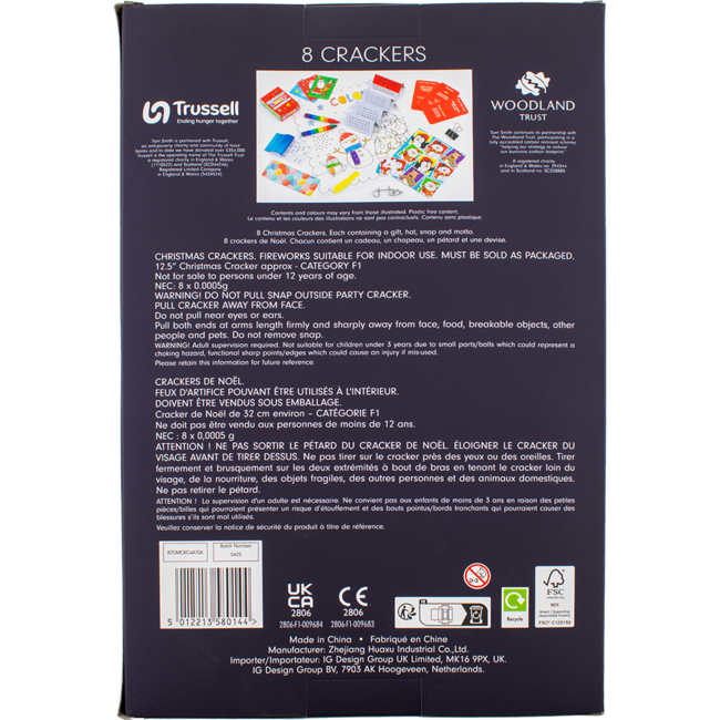 Tom Smith 'Pine Cone Forest'  Christmas Crackers  (8x12.5")