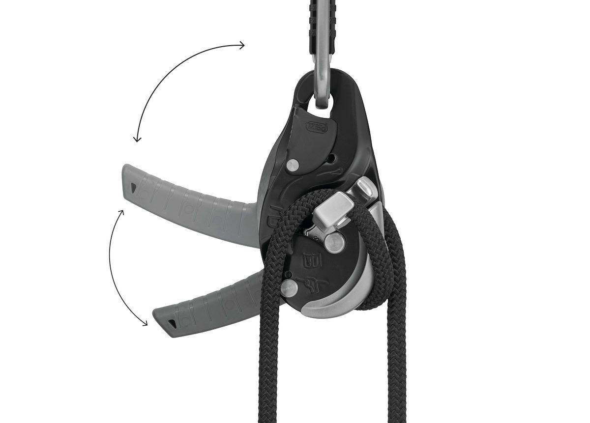 Petzl I'D EVAC Black (Available To Order Now For 10 Day Delivery)