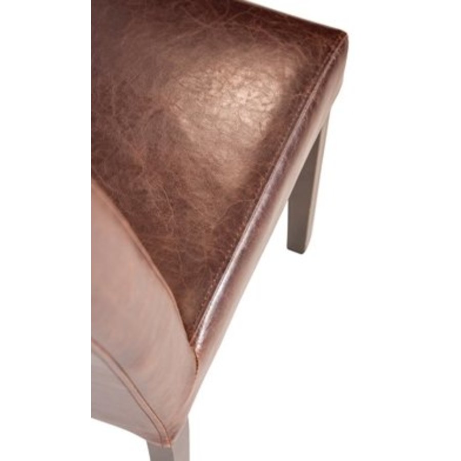 Chaise dossier haut en simili cuir marron foncé patiné x2