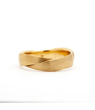 Vincent van Hees 14k Yellow Gold Wedding Ring